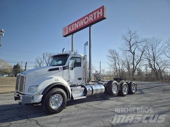 Kenworth T880 Тягачі