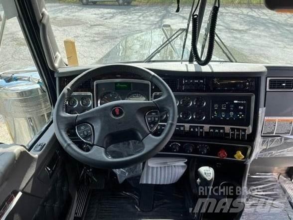 Kenworth W900L Тягачі