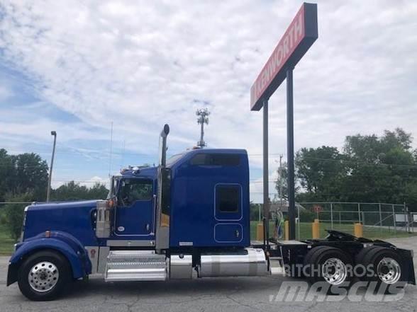 Kenworth W900L Тягачі