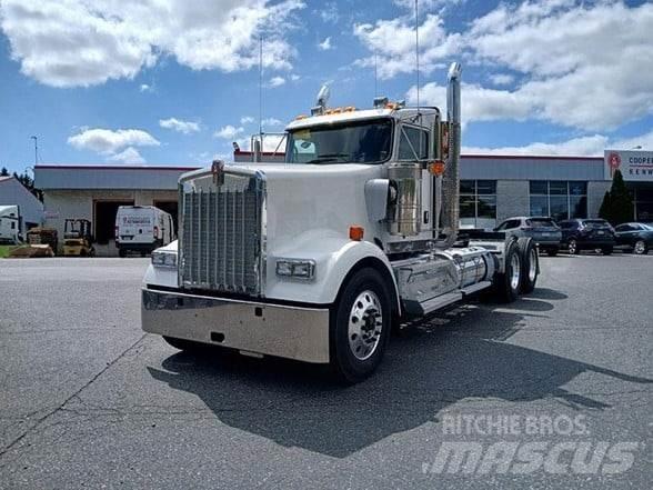 Kenworth W900L Тягачі