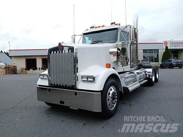Kenworth W900L Тягачі