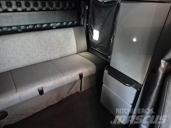 Kenworth W900L Тягачі