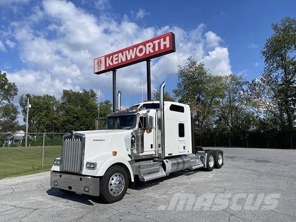 Kenworth W900L Тягачі