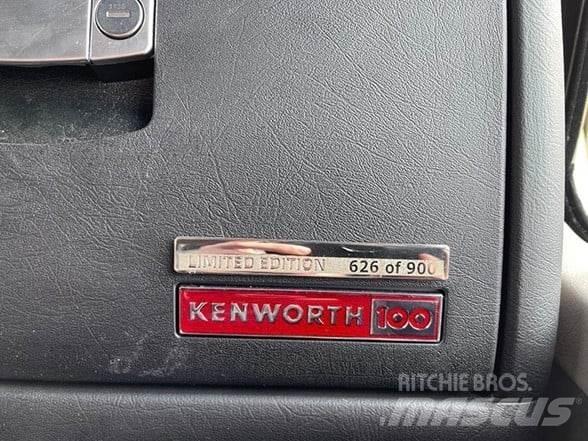 Kenworth W900L Тягачі