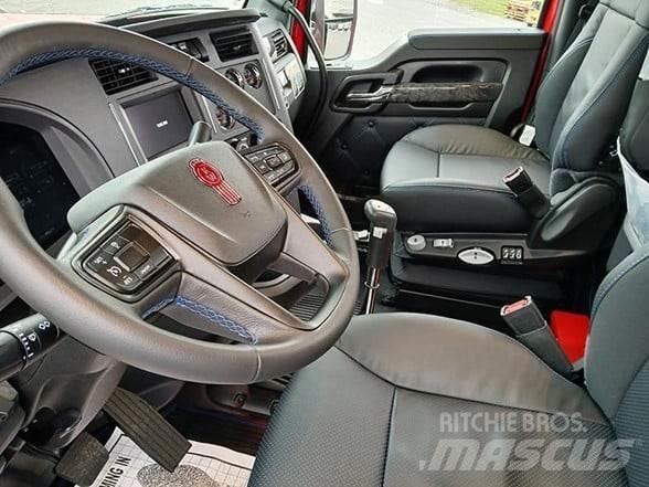 Kenworth W990 Тягачі