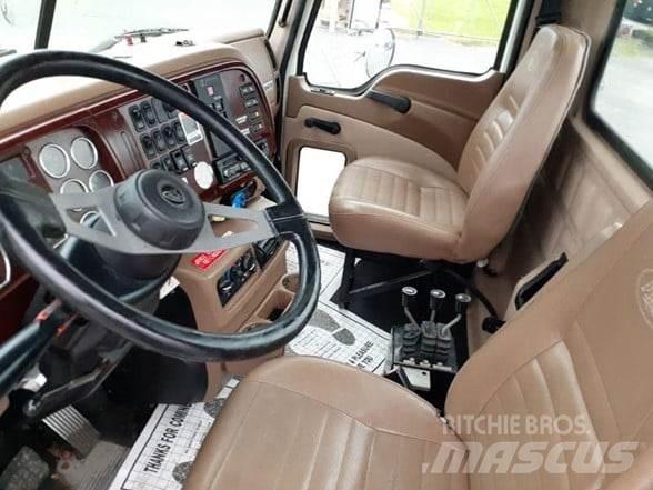 Mack GRANITE CV713 Шасі з кабіною