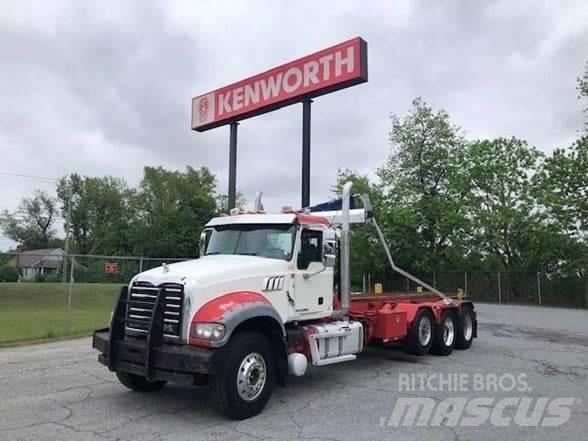 Mack GRANITE GU713 Сміттєвози