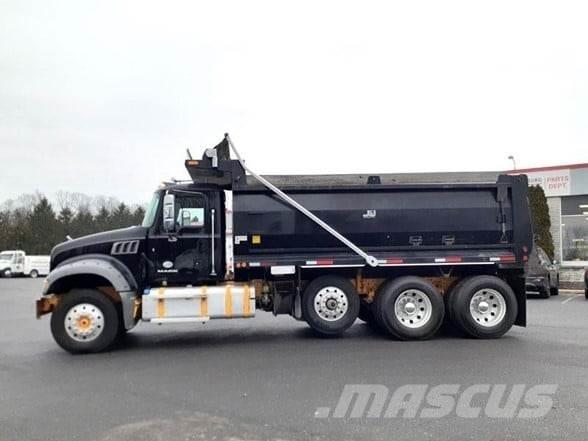 Mack GRANITE GU713 Самоскиди
