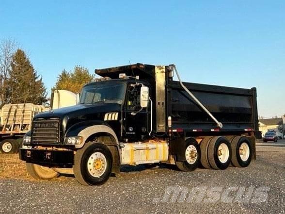 Mack GRANITE GU713 Самоскиди