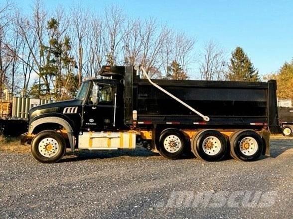 Mack GRANITE GU713 Самоскиди