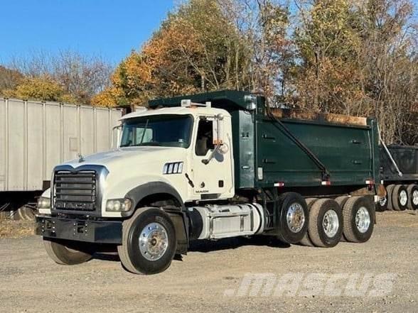 Mack GRANITE GU713 Самоскиди