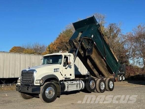 Mack GRANITE GU713 Самоскиди