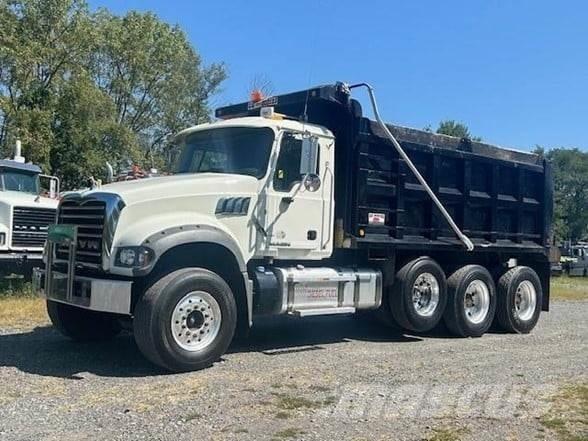 Mack GRANITE GU713 Самоскиди