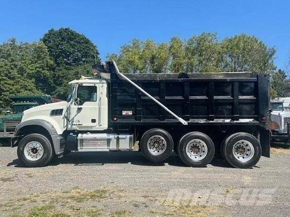 Mack GRANITE GU713 Самоскиди
