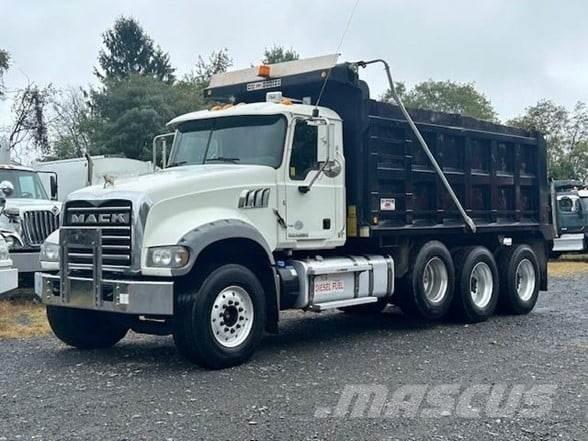 Mack GRANITE GU713 Самоскиди