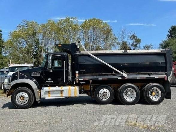 Mack GRANITE GU713 Самоскиди