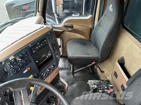 Mack GRANITE GU713 Самоскиди