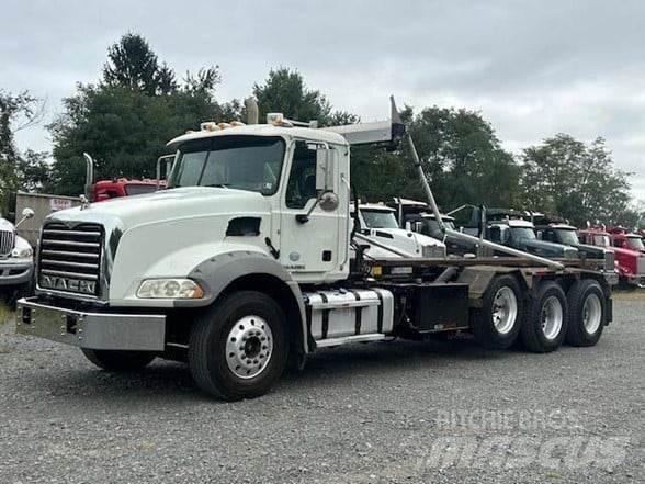 Mack GRANITE GU813 Сміттєвози
