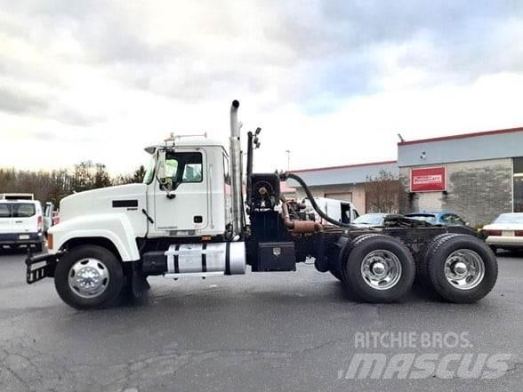 Mack PINNACLE CHU613 Тягачі