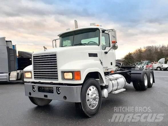 Mack PINNACLE CHU613 Тягачі