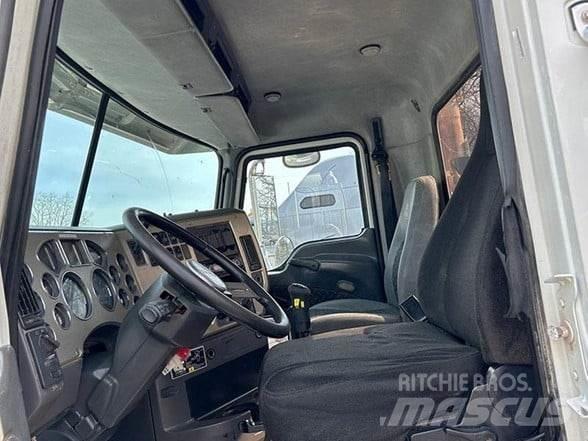 Mack PINNACLE CHU613 Тягачі