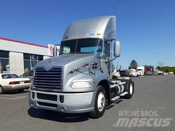 Mack PINNACLE CXU612 Тягачі