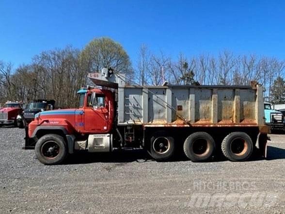 Mack RD688S Самоскиди