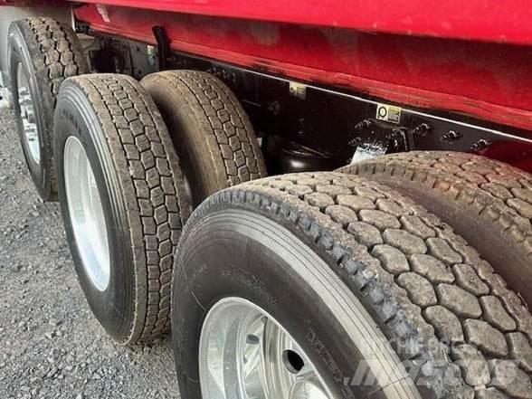 Peterbilt 567 Самоскиди