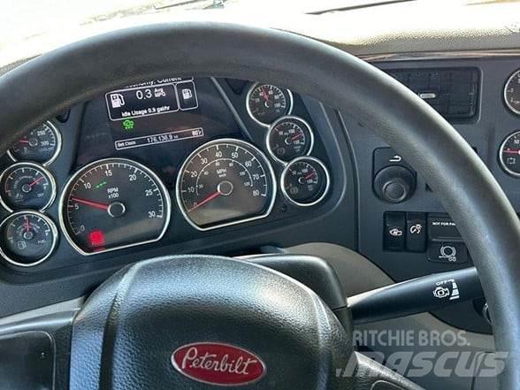Peterbilt 567 Самоскиди