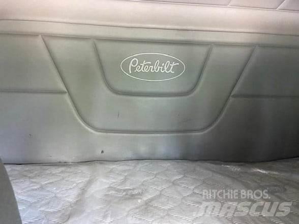 Peterbilt 579 Тягачі