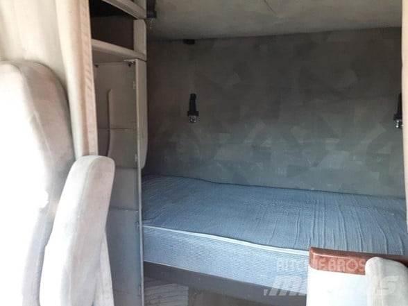 Volvo VNL64T670 Тягачі