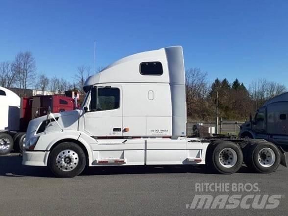 Volvo VNL64T670 Тягачі