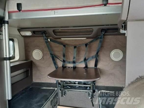 Volvo VNL64T780 Тягачі