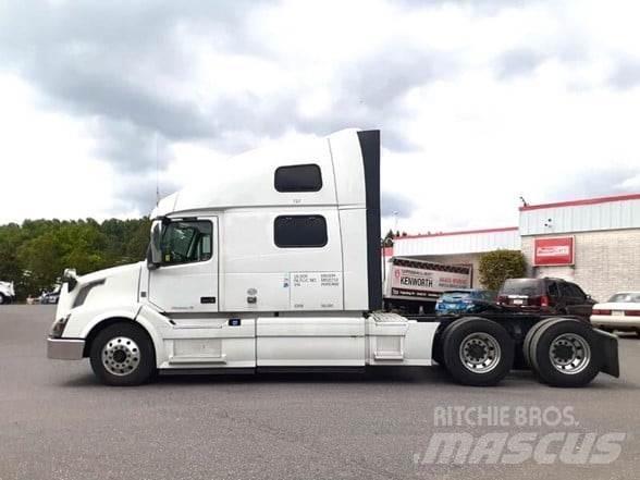 Volvo VNL64T780 Тягачі