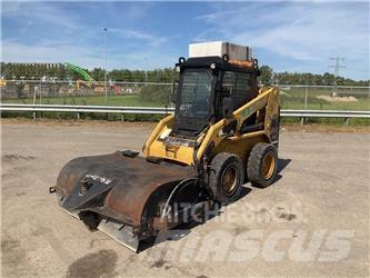 CAT 246 Міні-навантажувачі