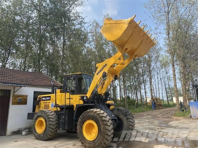 Komatsu WA380 Фронтальні навантажувачі