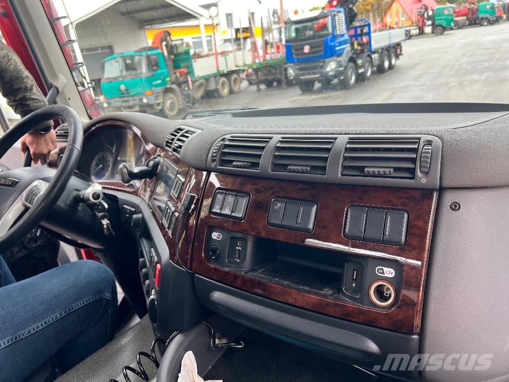 Tatra T158 Вантажівки-платформи/бокове розвантаження