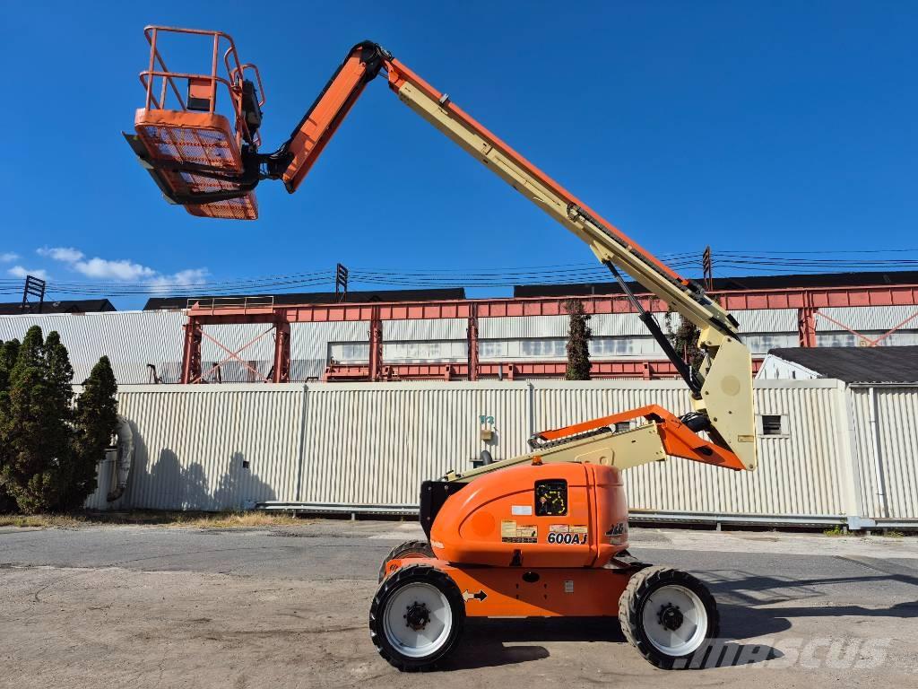 JLG 600 AJ Колінчаті підйомники