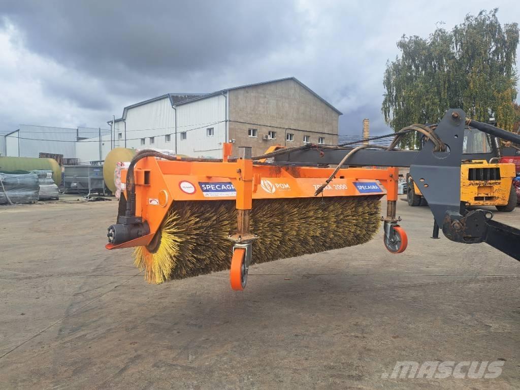 Pom Augustow T801/1 Підмітальні машини