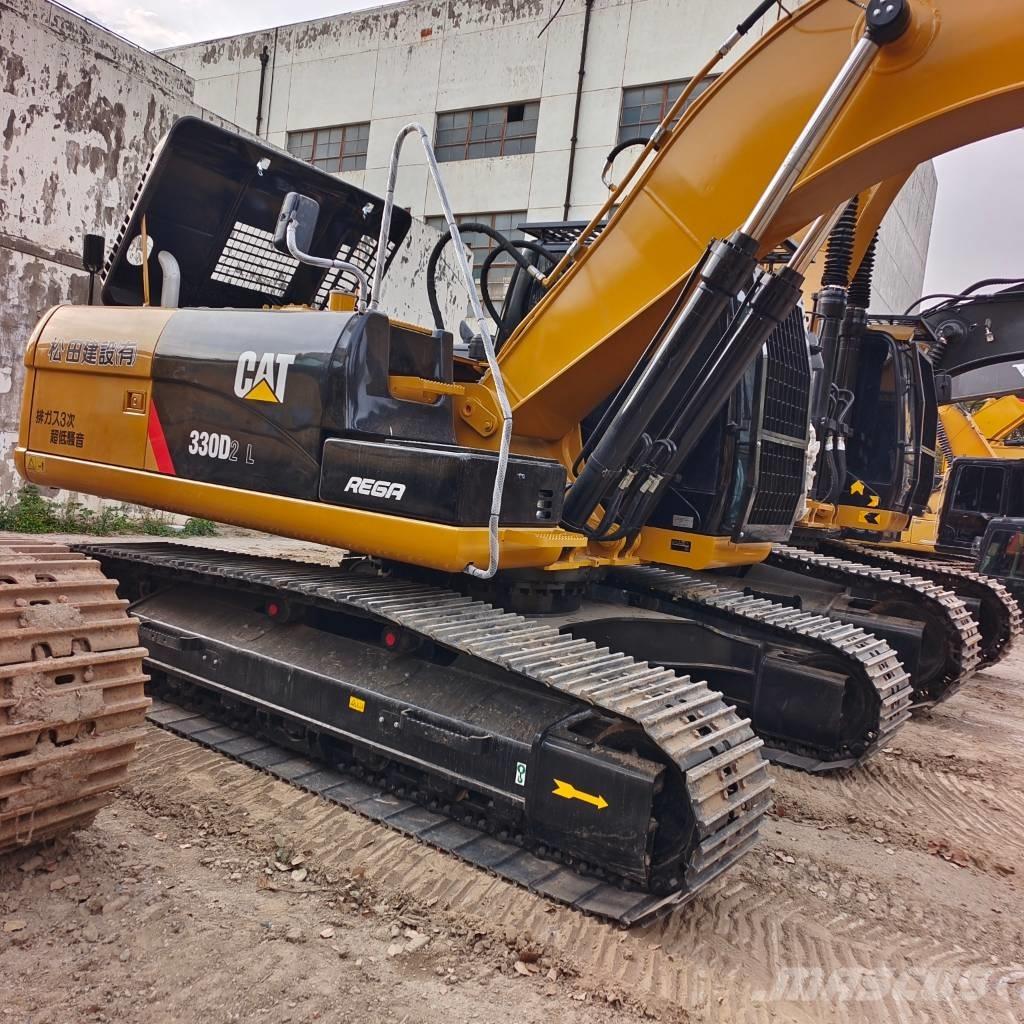 CAT 324 D2L Гусеничні екскаватори