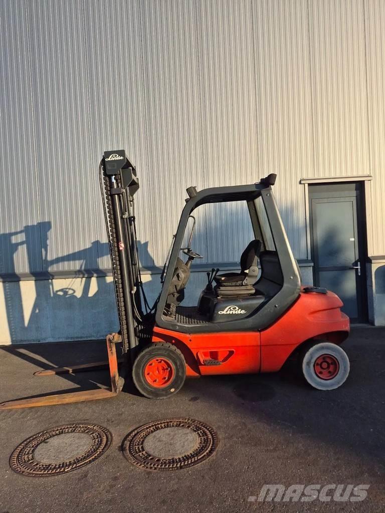Linde h30D Дизельні навантажувачі