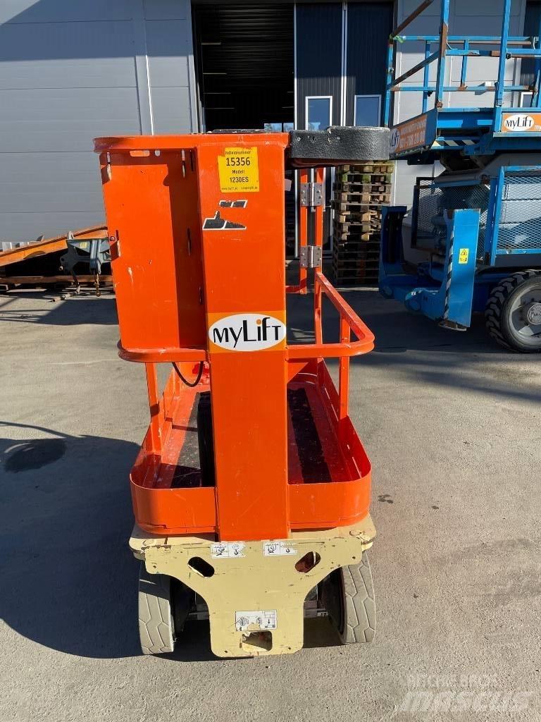 JLG 1230 Підйомники-ножиці