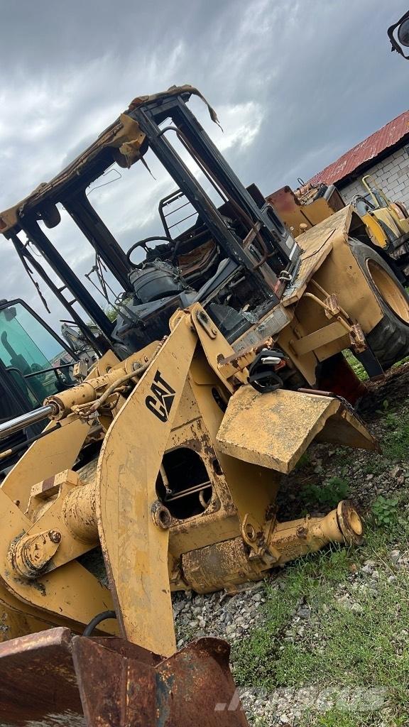 CAT 914 G Кабіна