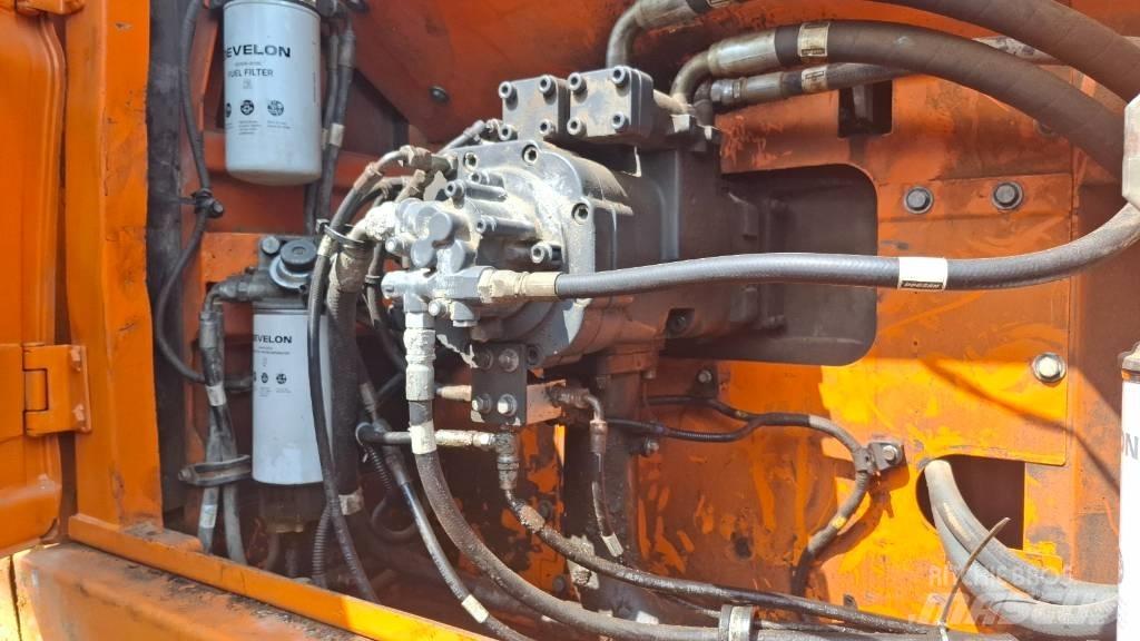 Doosan DX 300 LC-3 Гусеничні екскаватори