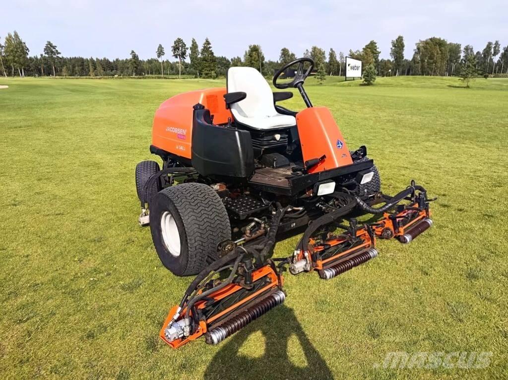 Jacobsen LF3400 Самохідні газонокосарки