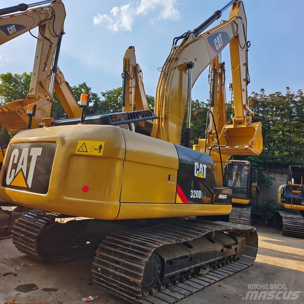 CAT 320D Гусеничні екскаватори
