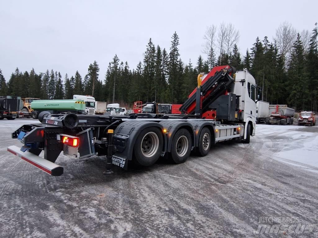 Scania R540 8x2 Вантажівки з гаковим підйомом