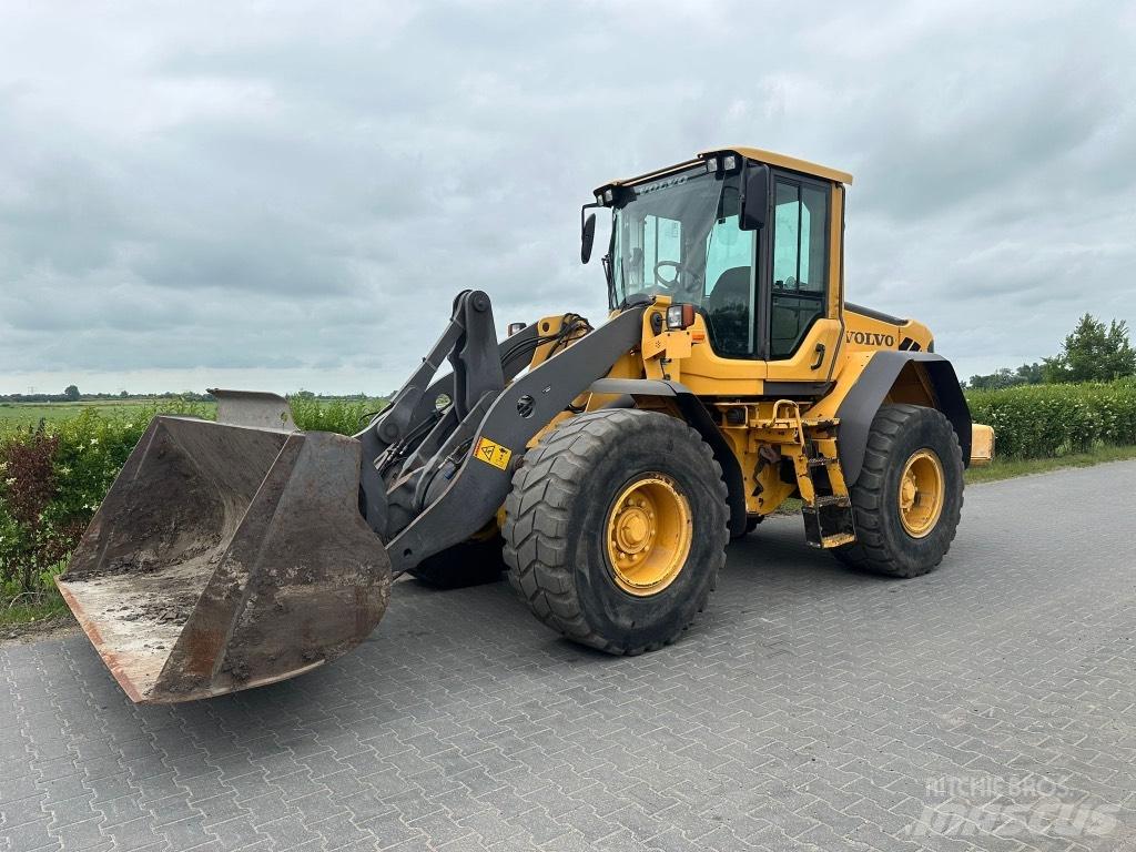 Volvo L60F Фронтальні навантажувачі
