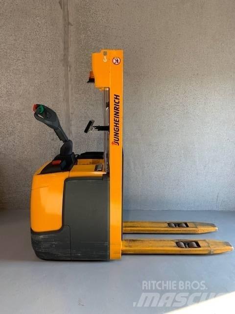 Jungheinrich ERC212 Ручний візок