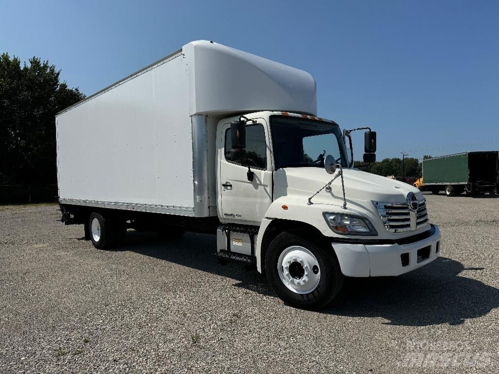 Hino 238 Фургони